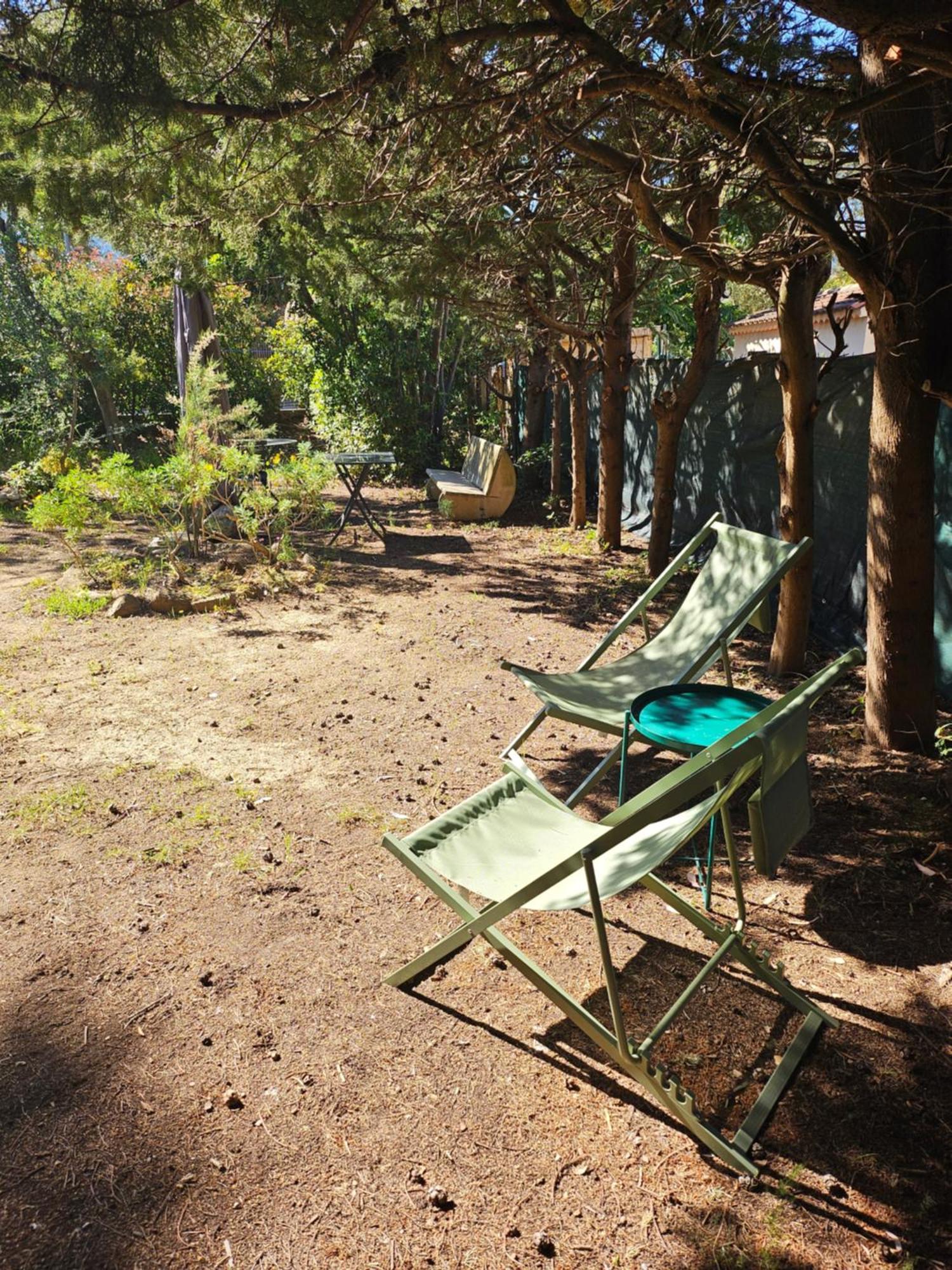 Les Lambrusques T2 Avec Jardin A 300 M De La Plage Cavalaire-sur-Mer Zewnętrze zdjęcie